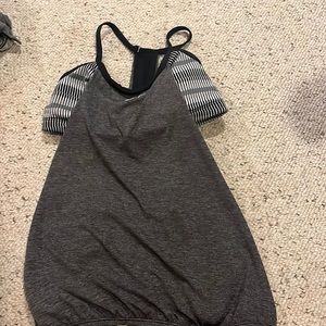 Gray Nike tank top with built in sports bra size Small